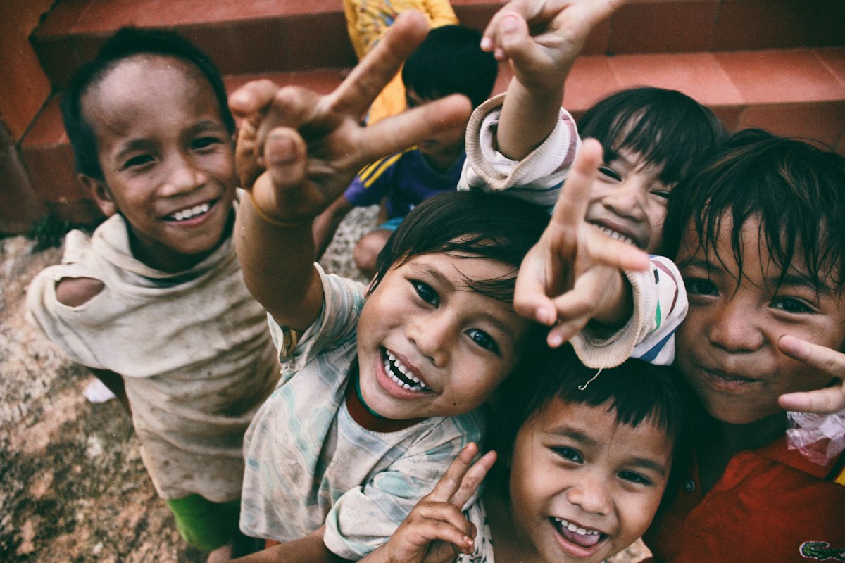 Children learning together in a supportive atmosphere